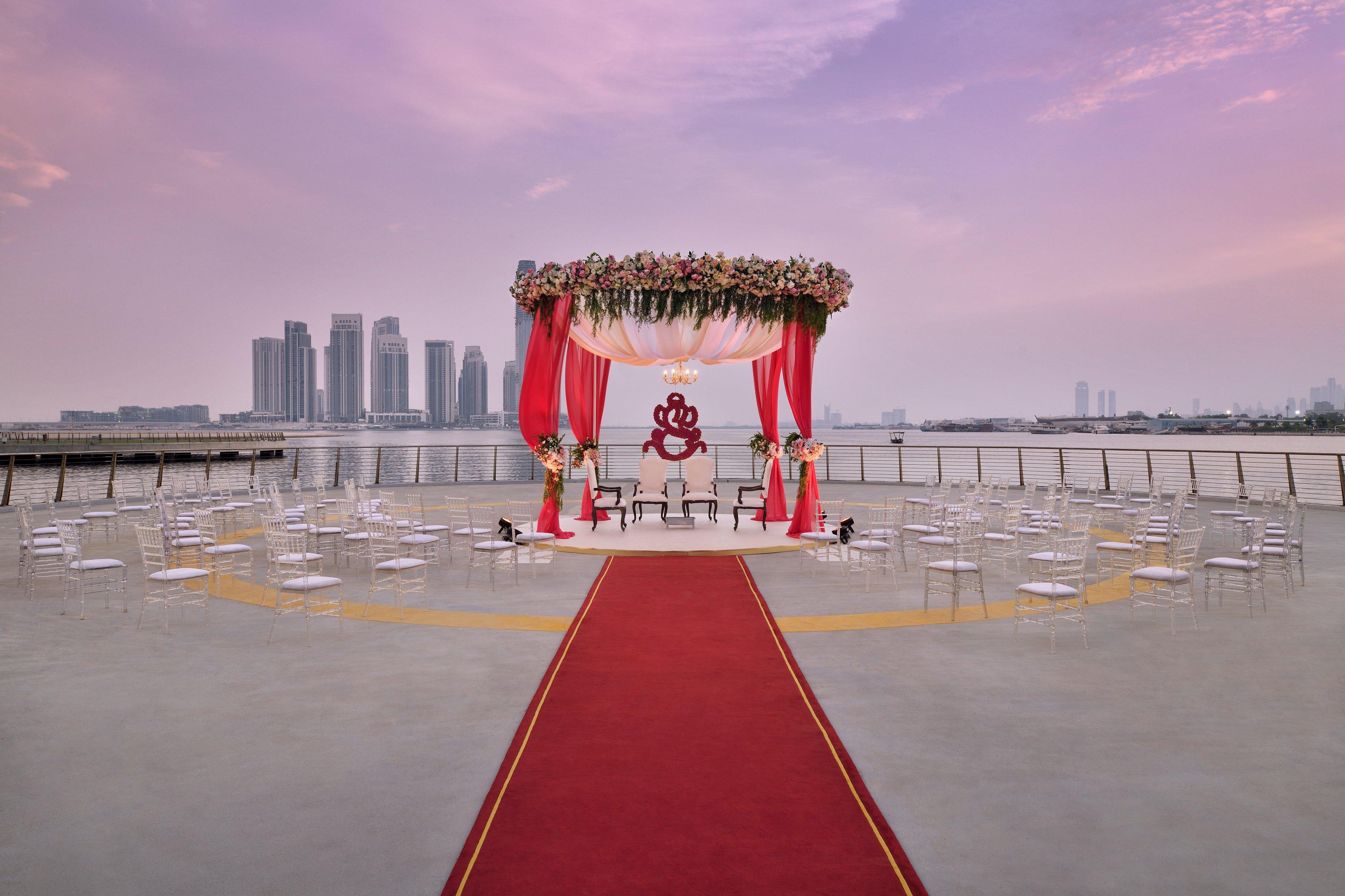 Crowne Plaza Dubai Festival City Exterior photo Mandap at the Marina Bay Sands