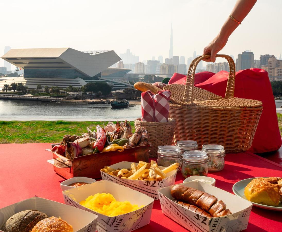 Crowne Plaza Dubai Festival City Exterior photo A picnic in Japan